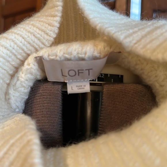 Loft chunky knit turtleneck sweater - Picture 3 of 4